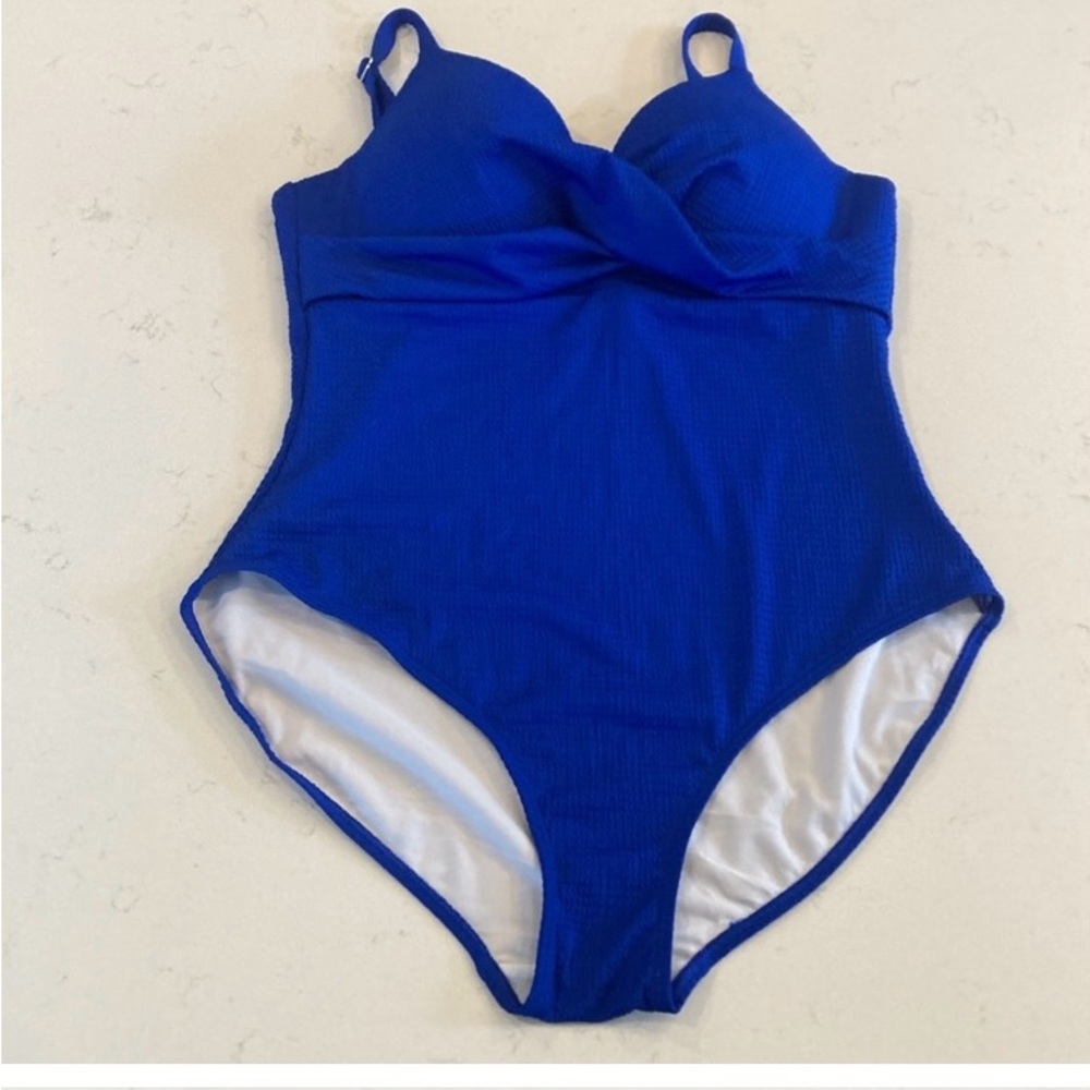 Boden Capri Cup Size Swimsuit Cobalt Blue Seersucker One-Piece Padded Bra 38B - Picture 4 of 11